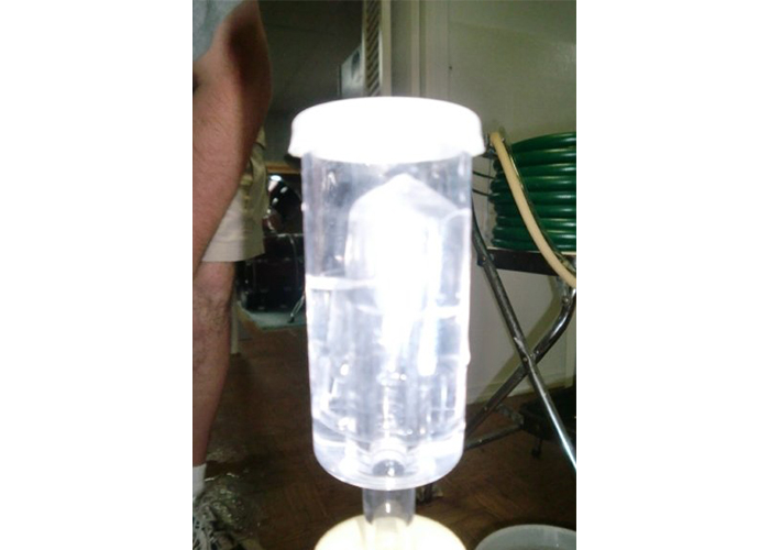 Filling airlock with water